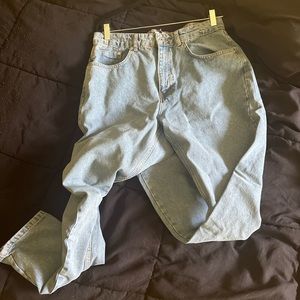 the ragged priest high waisted mom jeans w/ a butt rip